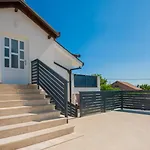 Vila Sweet - Makarska By Guide