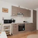 Sweet - Makarska By Guide *