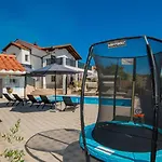 Sweet - Makarska By Guide Vila