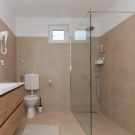 Sweet - Makarska By Guide *