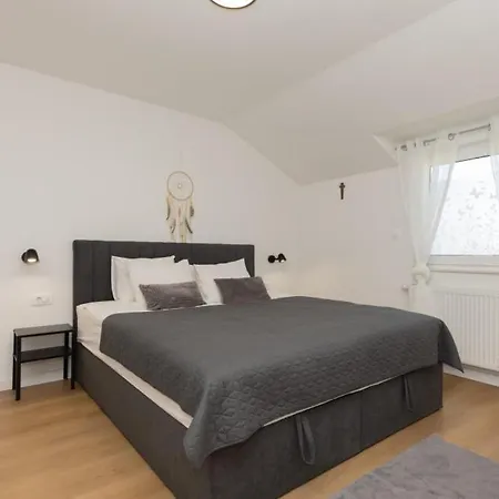 Sweet - Makarska By Guide *